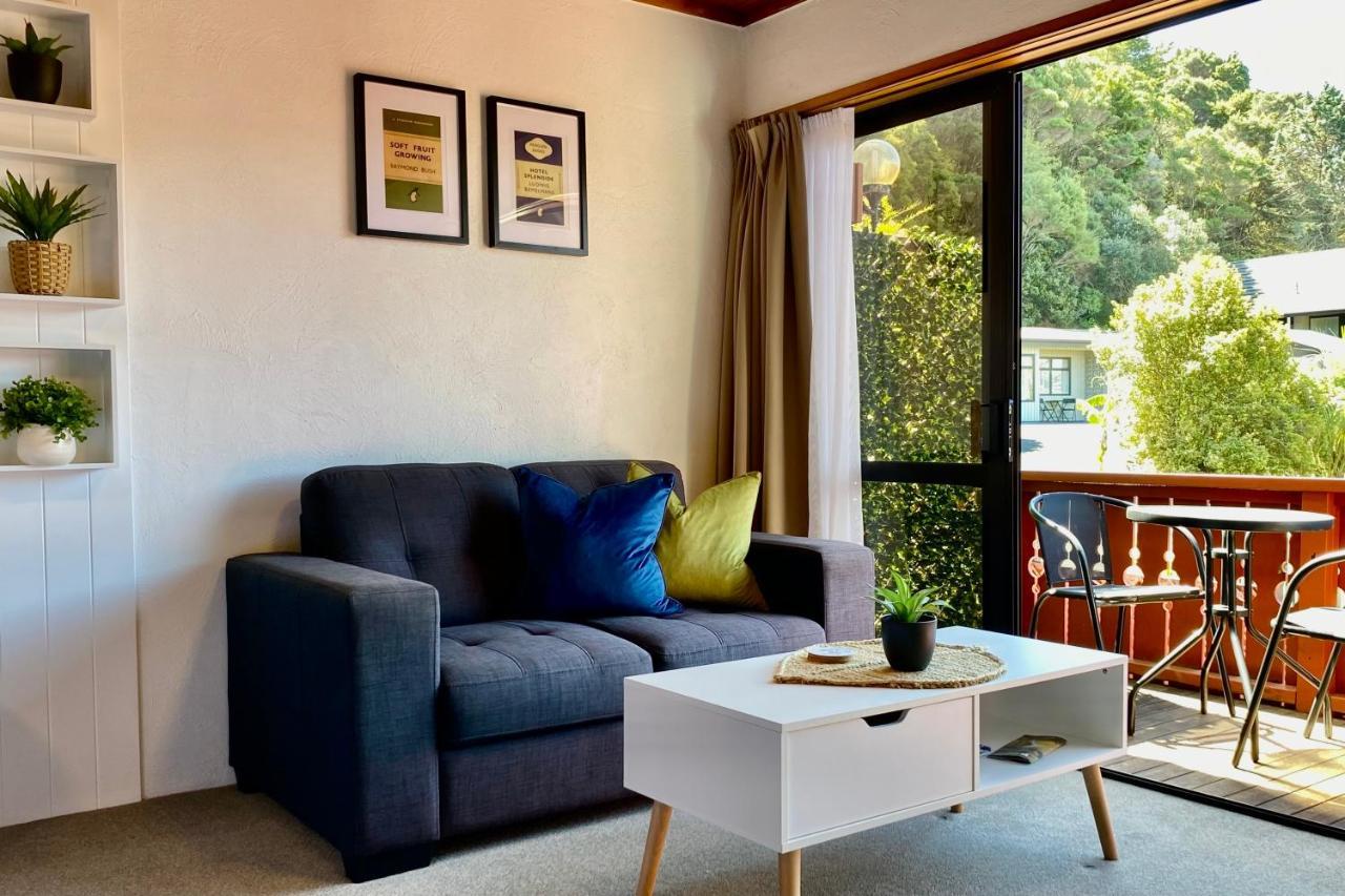 The Swiss Chalet Holiday Apartment 5, Bay Of Islands Paihia Exteriör bild
